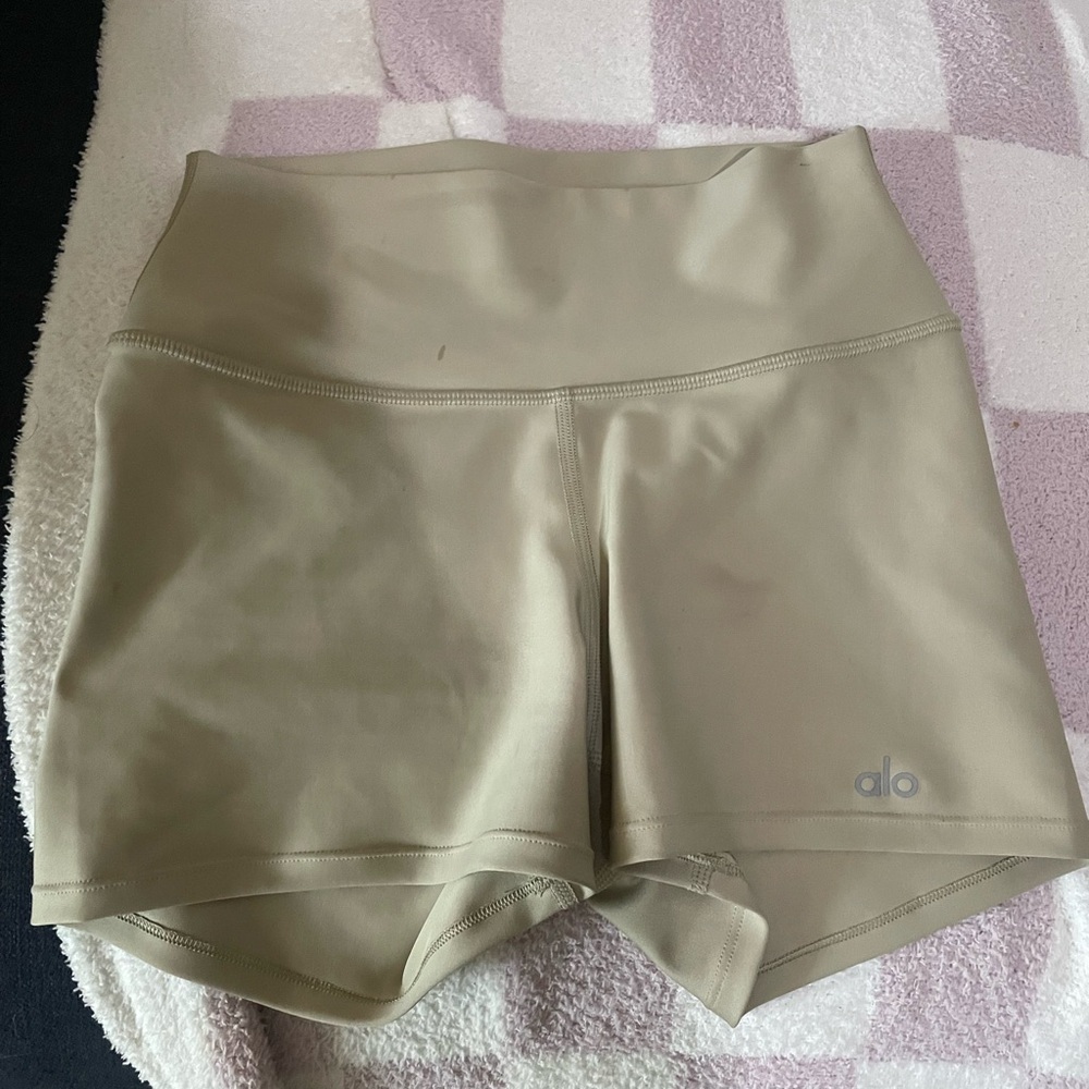 Alo Airlift Shorts